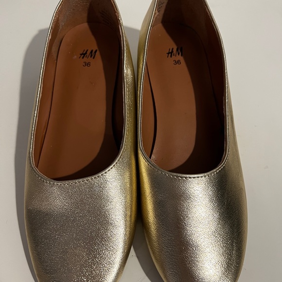 H&M GOLD BALLET HEELS WOMEN'S SIZE 36/5.5 - Picture 3 of 12